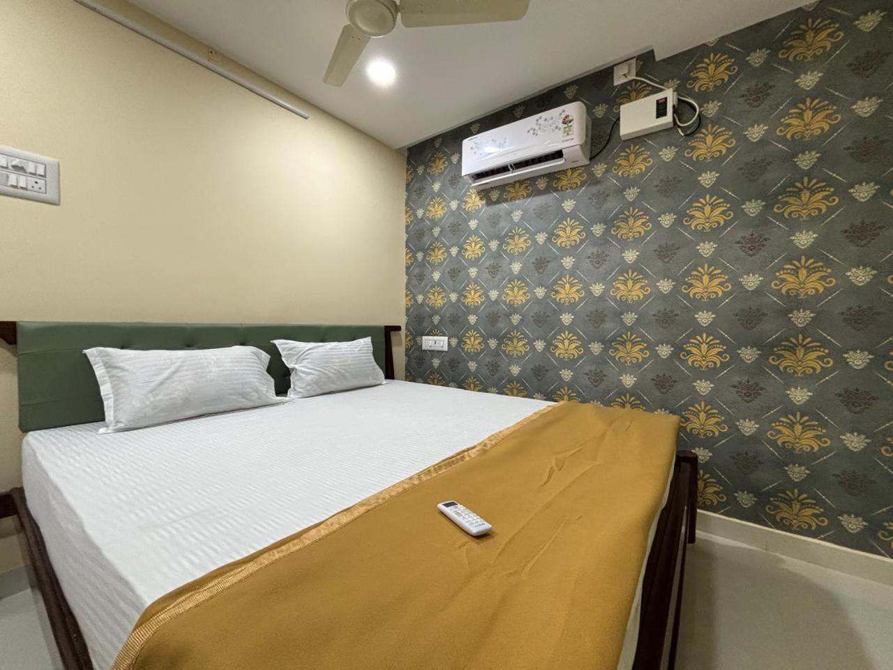 Srirangam Service Apartment Tiruchirappalli Exterior photo